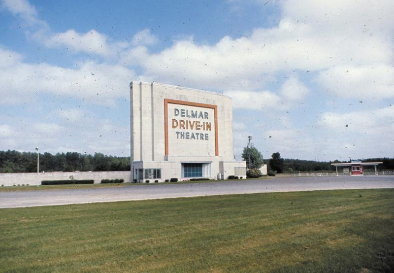 The Delmar Drive-In off Route 13 near the state line was one of at least four drive-ins in Sussex County over the years. DELAWARE PUBLIC ARCHIVES/SCHWARTZ COLLECTION